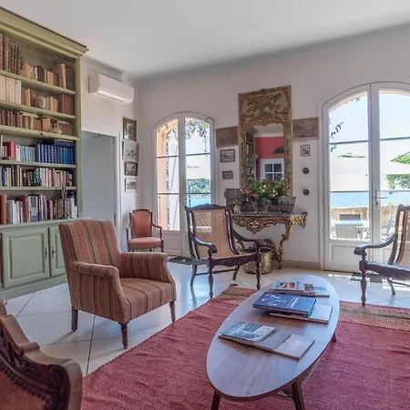 Dom wakacyjny Amazing Home In Saint-Raphael *