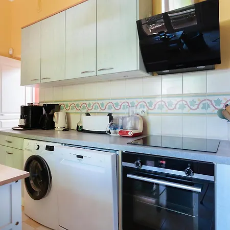 Amazing Home In Saint-Raphael * Saint-Raphaël