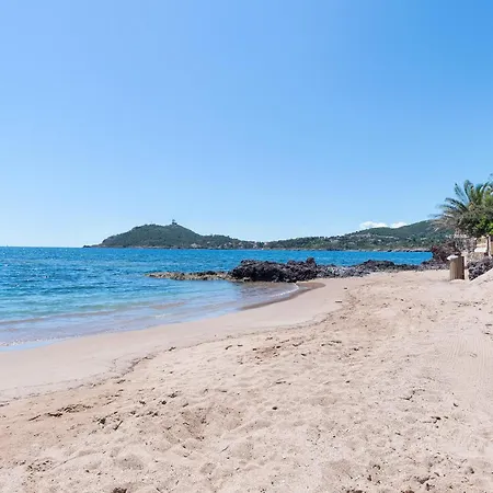 Amazing Home In Saint-Raphael Hébergement de vacances